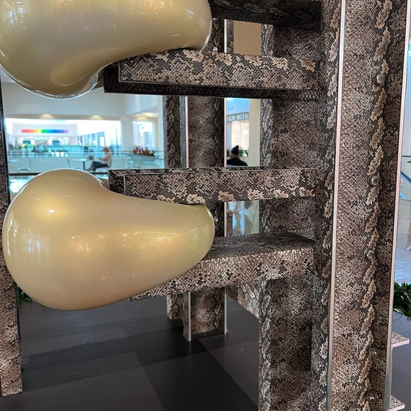 Meet your Posher, Josh - Picture 6 of 8